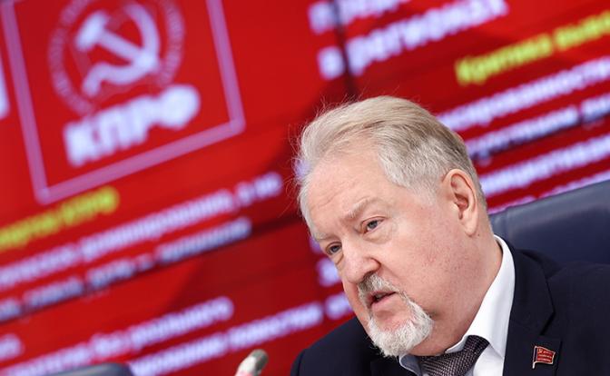 На фото: депутат Госдумы, секретарь ЦК КПРФ Сергей Обухов