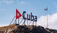 "Плюс ром, сигары и девочки": Марко Рубио одержим идеей вернуть Кубу в орбиту США