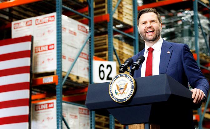 На фото: вице-президент США Джей Ди Вэнс.