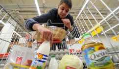 КПРФ снова требует обуздать торговые сети, но «Единая Россия» не дает «своих» в обиду