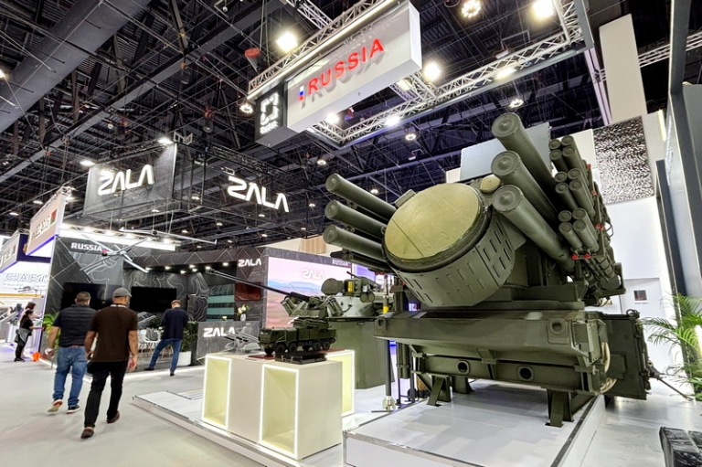 На фото: боевой модуль ЗРК "Панцирь-СМД-Е" с новыми зенитными управляемыми ракетами ТКБ-1055 для поражения БПЛА.