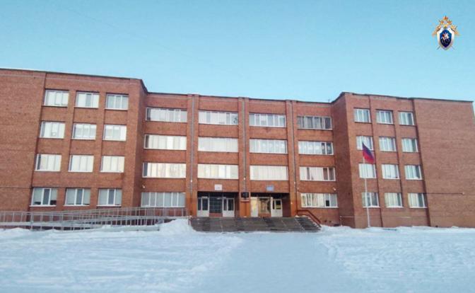 «Мне сказали, что нужно было найти жертву»: 20 педагогов увольняются вслед за директором