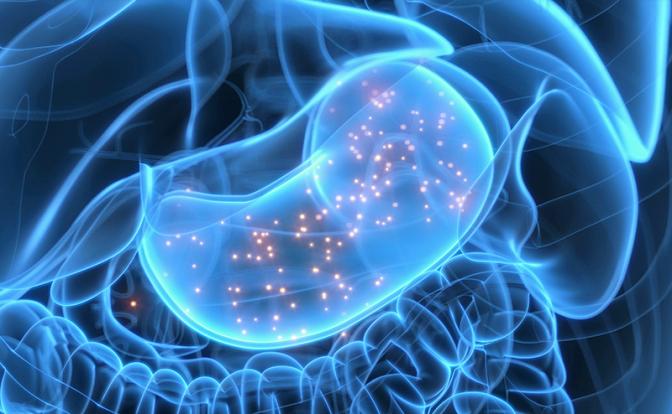 Мужчина с раком поджелудочной назвал первый "звоночек"