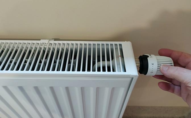 Транспортный коллапс и холодные батареи: жители Домодедово и Ярославской области просят помощи