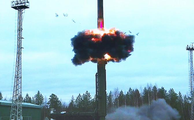 Жизнь без СНВ. Договор об ограничении стратегических вооружений нужен тому, кто слабее