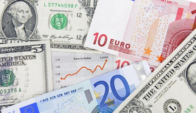 Стало известно, как курс доллара закончил неделю