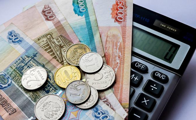 Стало известно, кому повысят пенсии в марте