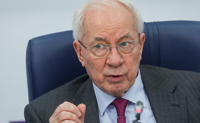 На фото: бывший премьер Украины Николай Азаров.