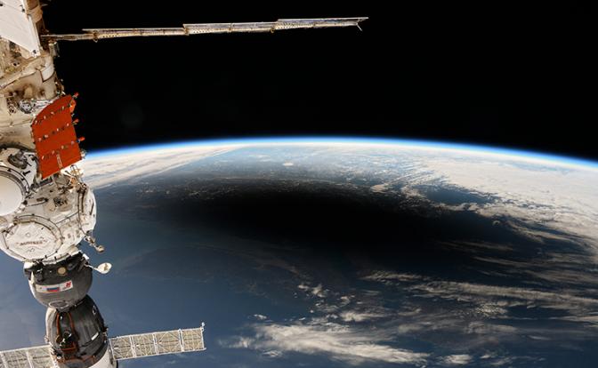 Александр Зимовский: Полноценный аналог Starlink на СВО появится не завтра, но уже тестируют несколько путей