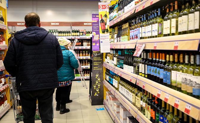 Россия стала меньше пить. Денег уже и на водку не хватает?