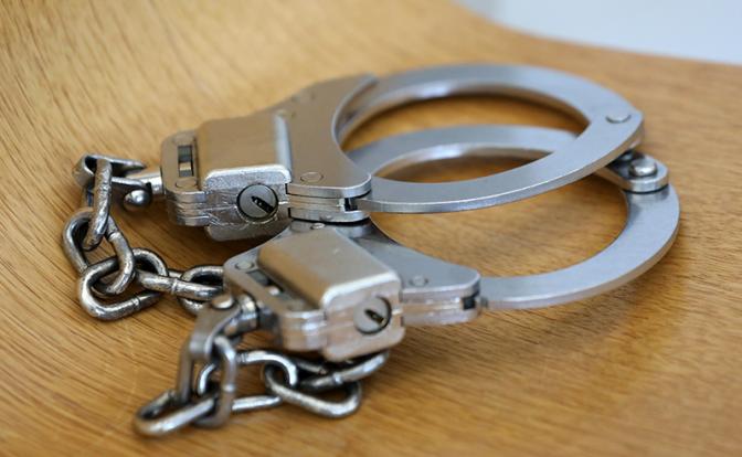 Главу замерзающего Бодайбо задержали силовики