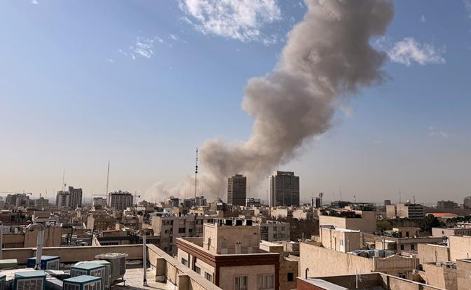 Аббас Джума: Трамп и Нетаньяху надеются, что их удары поддержит иранская «улица». Но это далеко не факт