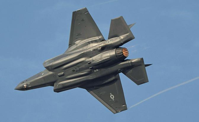 Иран сбил три американских истребителя