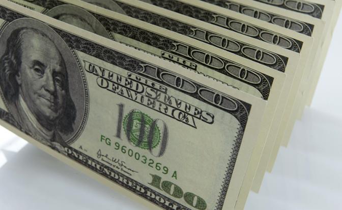 ЦБ сообщил о реакции курса доллара на войну в Иране