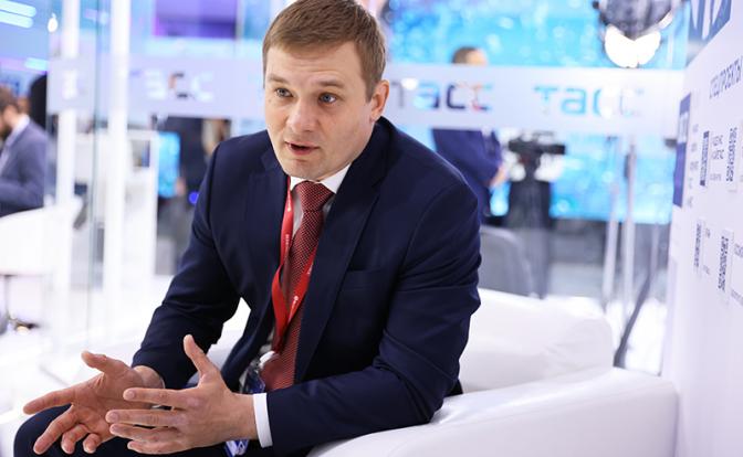 На фото: глава Республики Хакасия Валентин Коновалов
