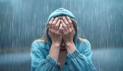 Психолог назвал признаки кризиса 40 лет