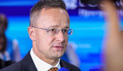 Сийярто: Зеленский ведет себя так, будто хочет захватить власть в Венгрии