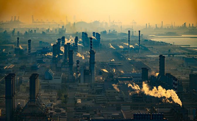 Бешеный десант Трампа на остров Харк: Иран пообещал сжечь все нефтепромыслы арабских шейхов, если начнется штурм