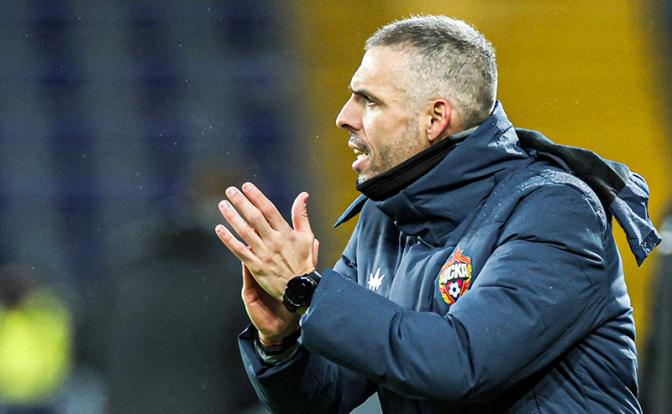 На фото: главный тренер ЦСКА Фабио Челестини.