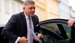 Фицо приедет в Москву на День Победы