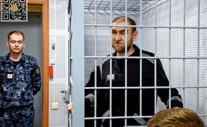 На фото: экс-сенатор Рауф Арашуков