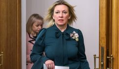 Захарова поздравила Лаврова с днем рождения