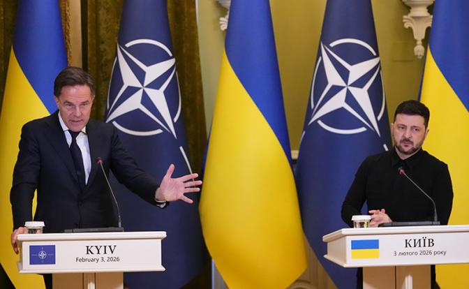 «Зеленский готов заключить с Путиным сделку»: Украина «может поступиться» Крымом и Донбассом, но не более