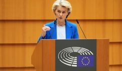 Фон дер Ляйен назвала «болезненным» отказ Европы от российского газа «за одну ночь»