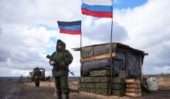 Пока Зеленский цепляется за Донбасс, он действует на стороне России