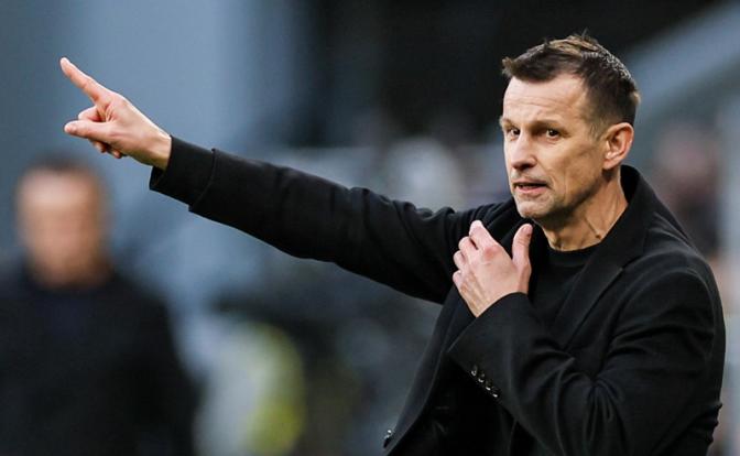 На фото: главный тренер "Зенита" Сергей Семак