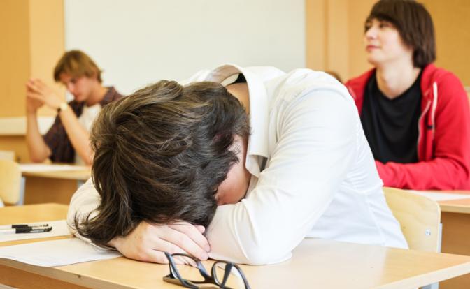 Правительство решило пересмотреть нагрузку на школьников