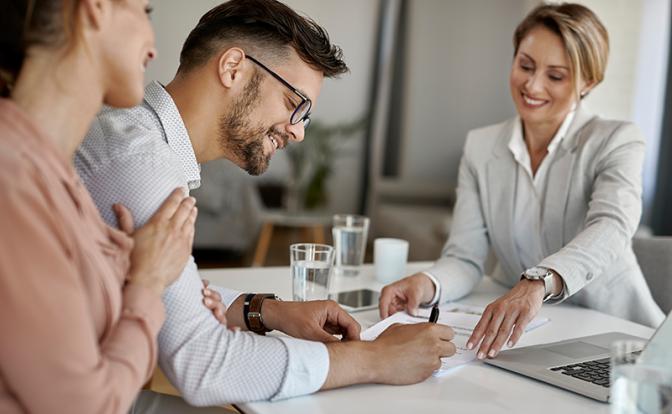 Страховые агенты остаются важнейшими игроками на рынке труда, несмотря на ускорение цифровизации