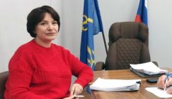 Критикуешь «Единую Россию»? Засудим: Оксана Лифанова отбивается от таежной партии власти