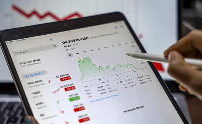Новости рынка нефти: поднимет ли Ормузский пролив цены до 200 долларов?