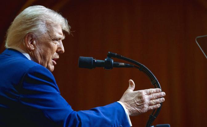 На фото: президент США Дональд Трамп.