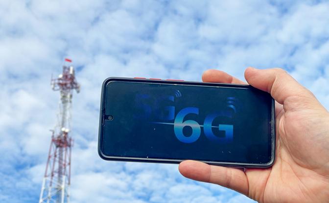 Эксперт прокомментировал планы запуска в России шестого поколения мобильной связи