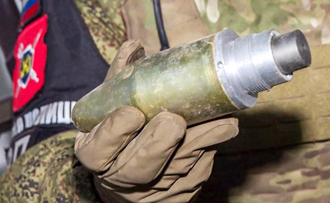 Хирург рассказал, чем начиняют снаряды украинские боевики