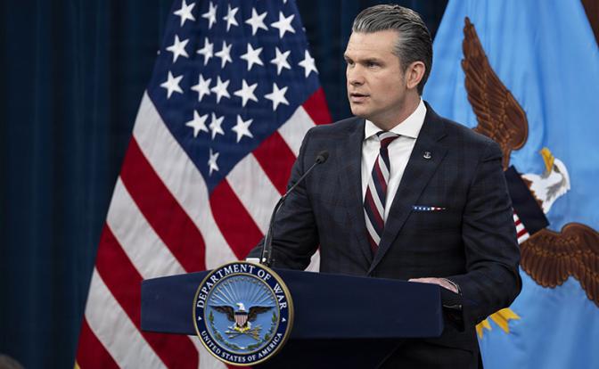 На фото: министр войны США Пит Хегсет