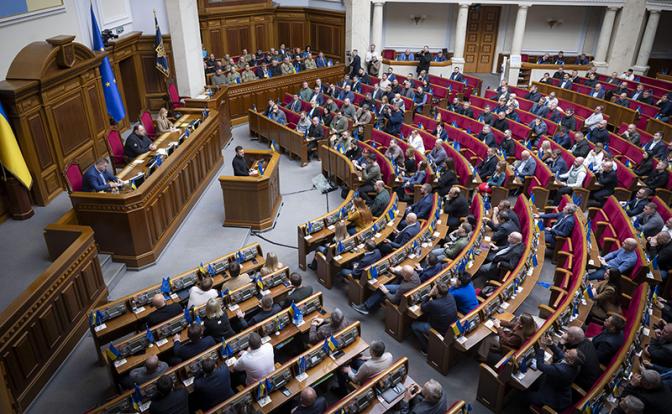 В Верховной Раде призвали Зеленского приостановить мобилизацию на Пасху