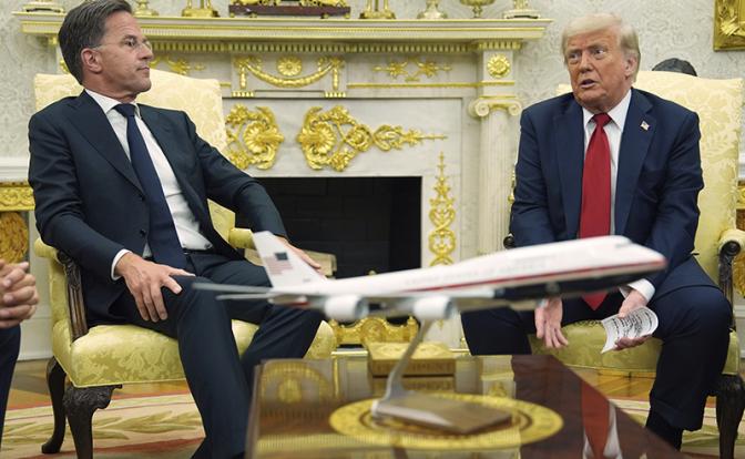 Трамп и Рютте делили шкуру «бумажного тигра» — чем всё закончилось?