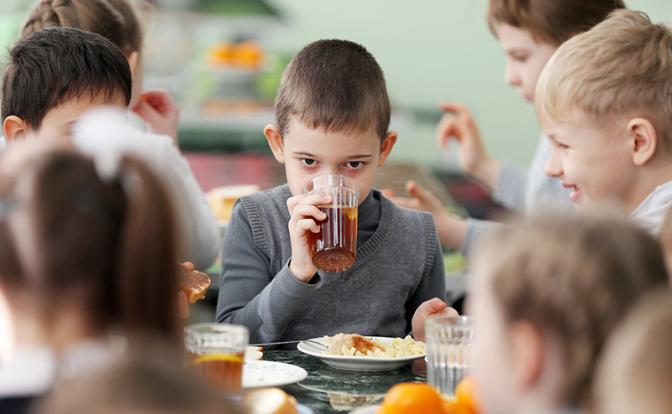 Михаил Делягин: «Все лучшее детям» - это уже не про школьное питание, смысл идеи извратили