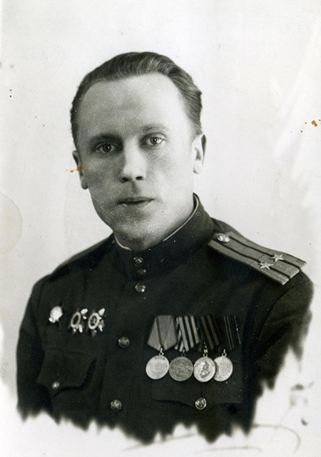 На фото: командир 394-го радиодивизиона ОСНАЗ подполковник Александр Козлов