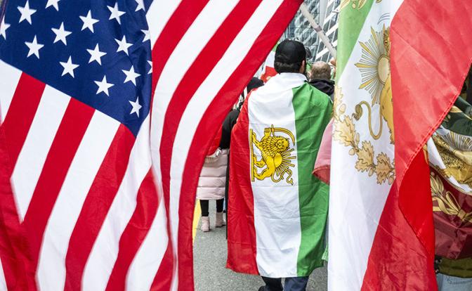 New York Times: Четыре идиотских «трамповских удара», ставящих под вопрос существование США