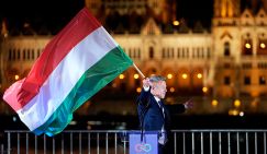 Киеву предрекли тяжелые времена после выборов в Венгрии