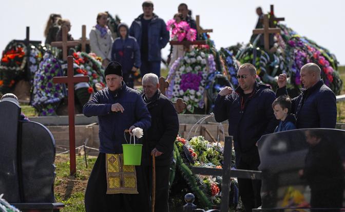 Пасха, Радоница и Ураза-Байрам становятся разменной монетой во внутриполитической игре?