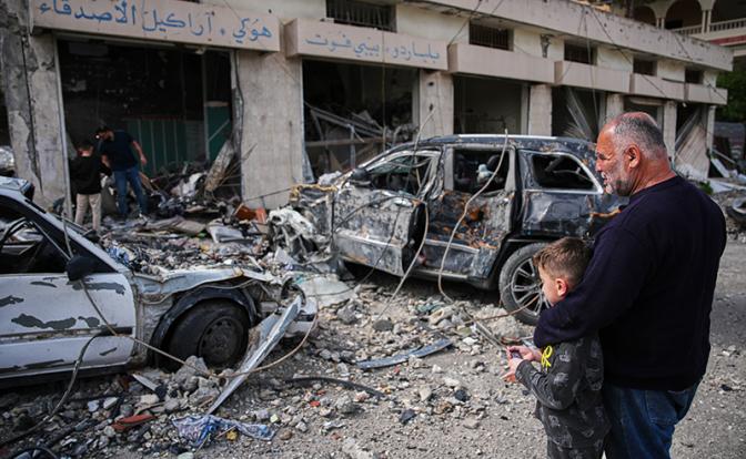 Трамп остановил войну, длившуюся 78 лет. Кто остановит беженцев?