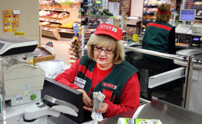 Сатана там правит нал: Кому выгоден возврат 90-х в российскую экономику