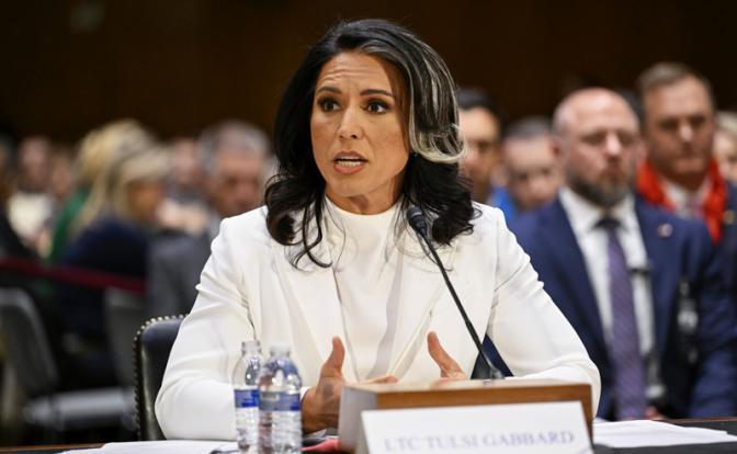 На фото: глава Национальной разведки США Талси Габбард.