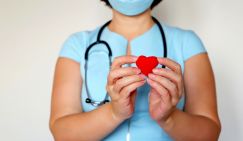 Кардиохирург назвал самые важные продукты и модель питания для сердца