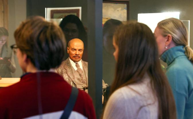 Россияне рассказали о своем отношении к Ленину